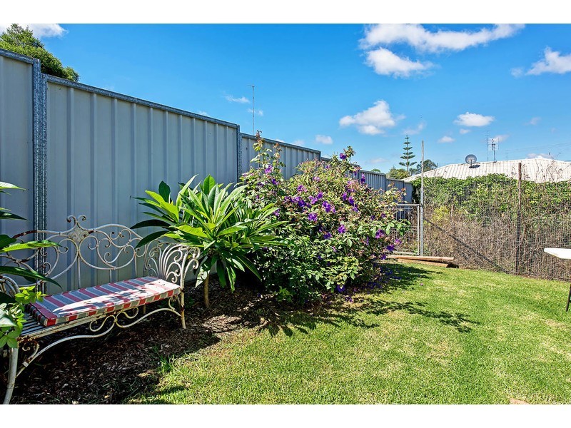 5 Bruntnell Street, Kearneys Spring QLD 4350