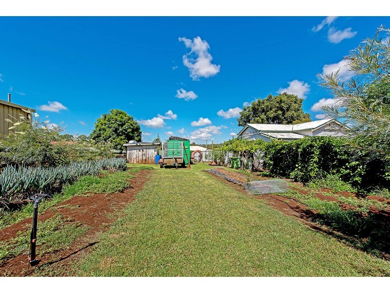 5 Bruntnell Street, Kearneys Spring QLD 4350