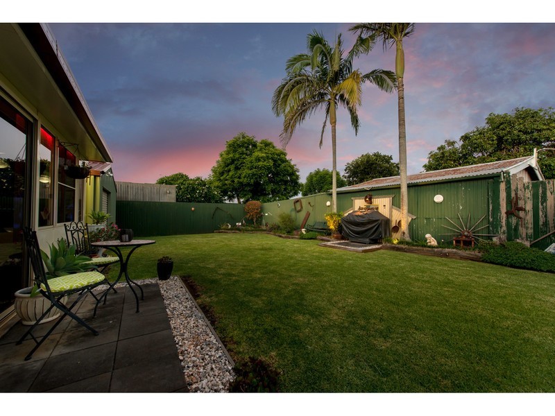 16 Northland Street, Newtown QLD 4350