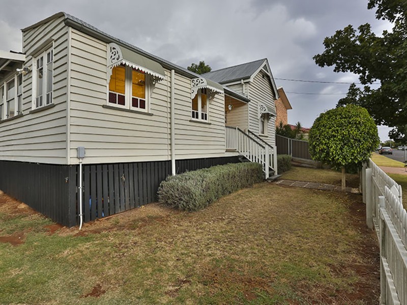 2a O’Quinn Street, Harristown QLD 4350