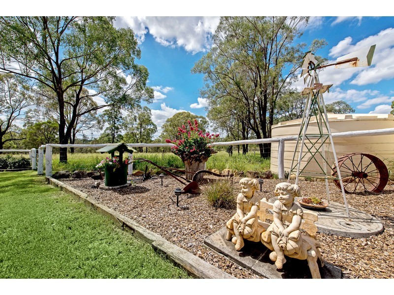 80 Golf Course Road, Goombungee QLD 4354