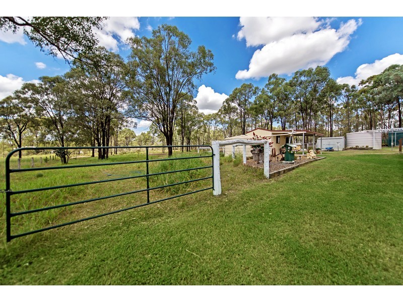 80 Golf Course Road, Goombungee QLD 4354