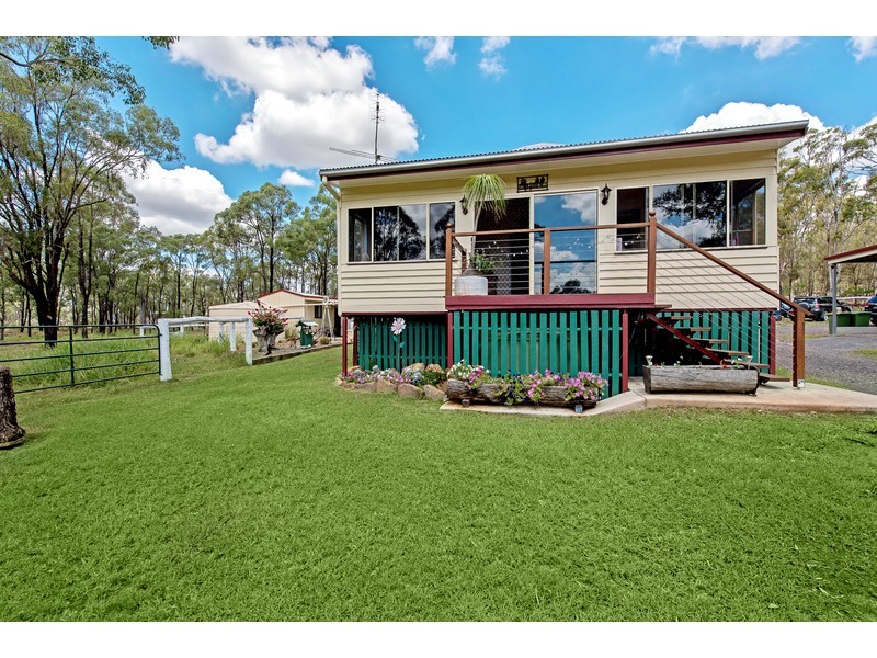 80 Golf Course Road, Goombungee QLD 4354