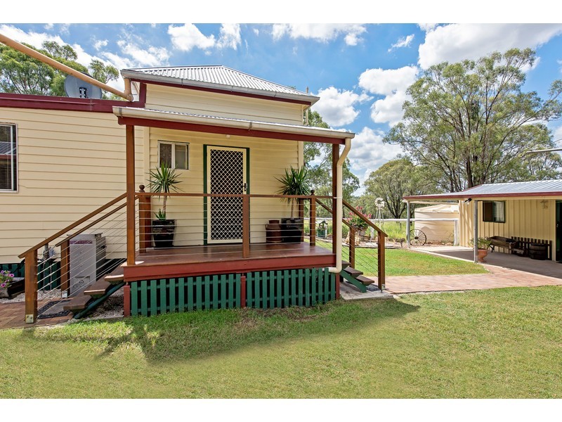 80 Golf Course Road, Goombungee QLD 4354