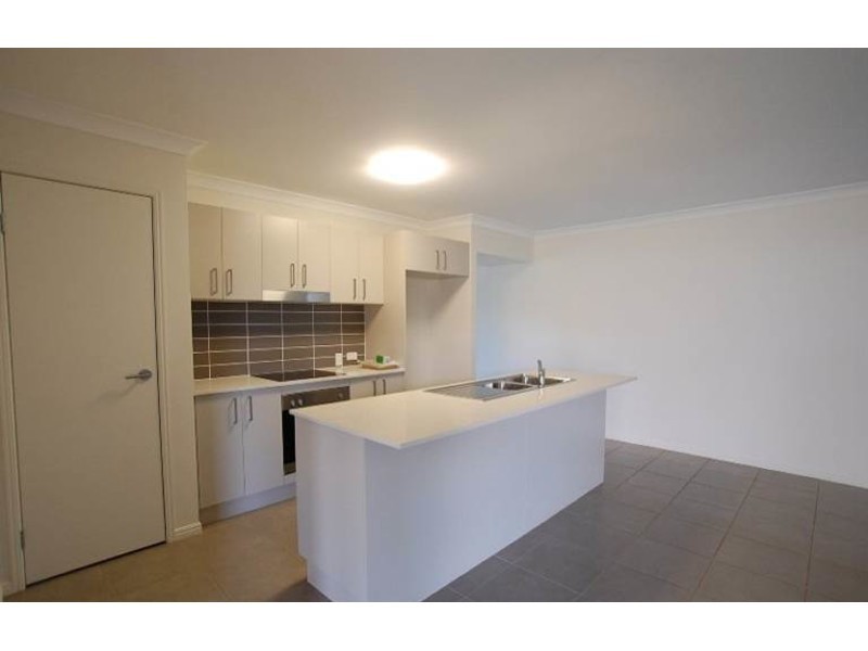 10 Heron Court, Kleinton QLD 4352