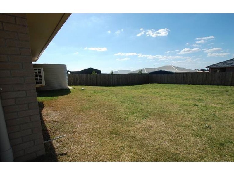 10 Heron Court, Kleinton QLD 4352