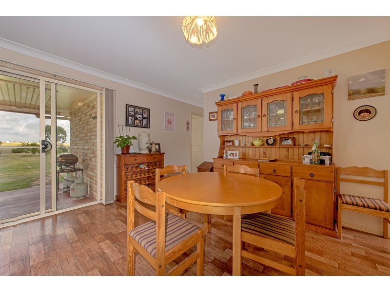 10 Sinclair Street, Wyreema QLD 4352