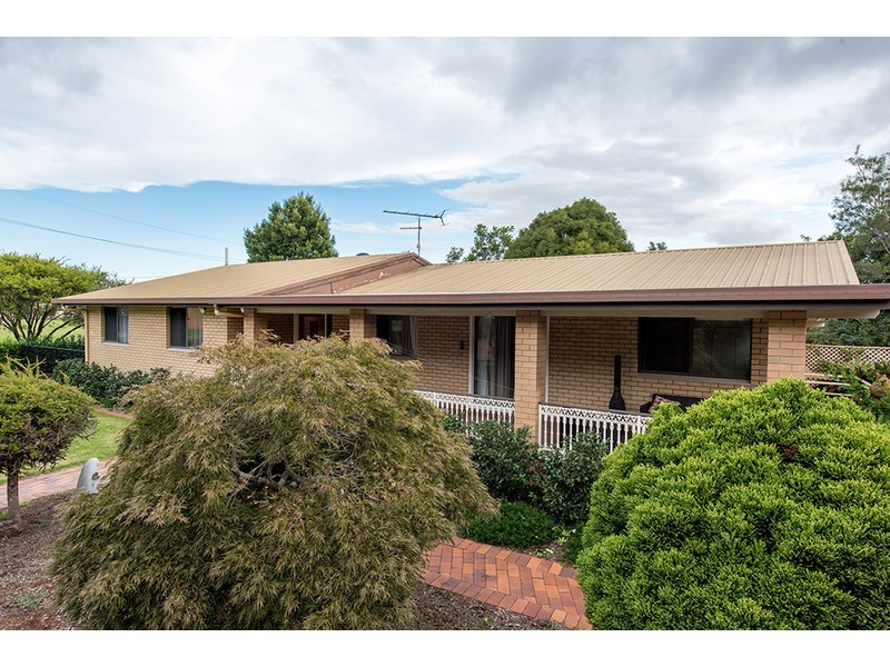 31 Cawdor Road, Highfields QLD 4352