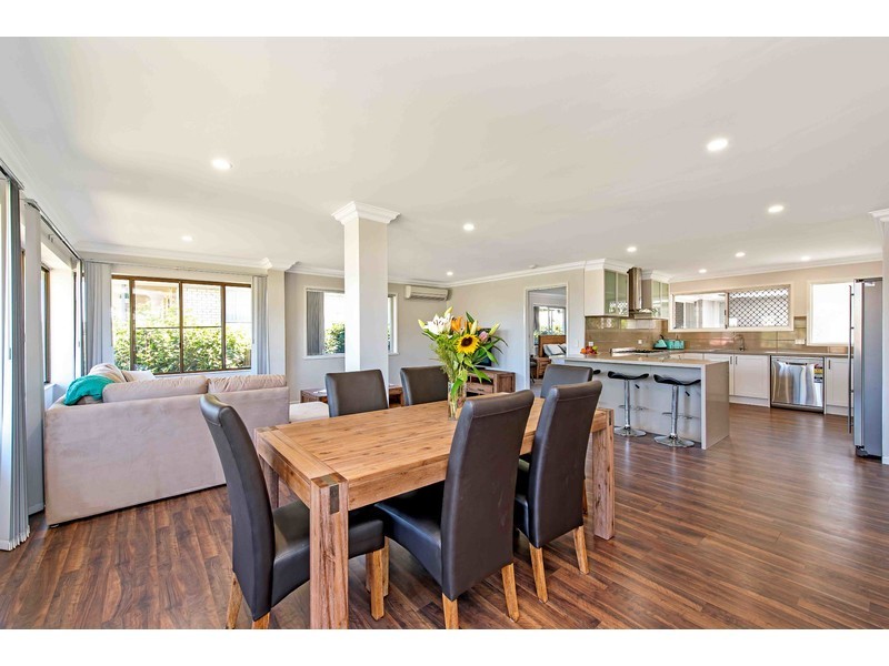 17 Tracey Street, Rangeville QLD 4350