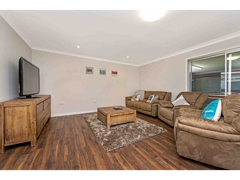 17 Tracey Street, Rangeville QLD 4350