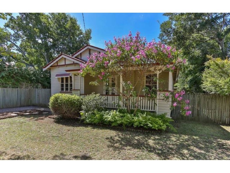 25 Albert Street, Newtown QLD 4350