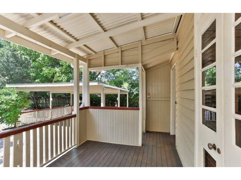 25 Albert Street, Newtown QLD 4350