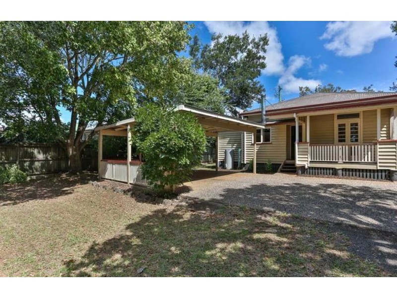 25 Albert Street, Newtown QLD 4350