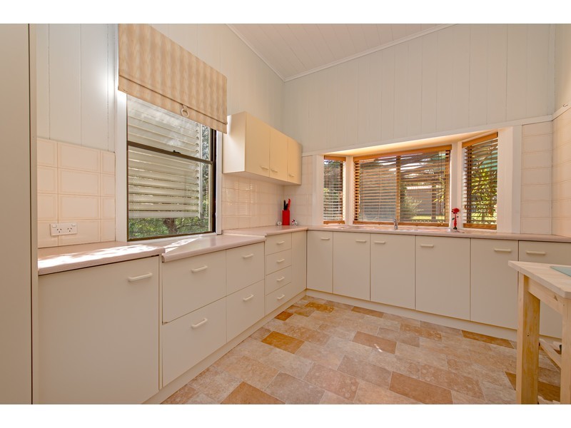 101 Bridge Street, Mount Lofty QLD 4350