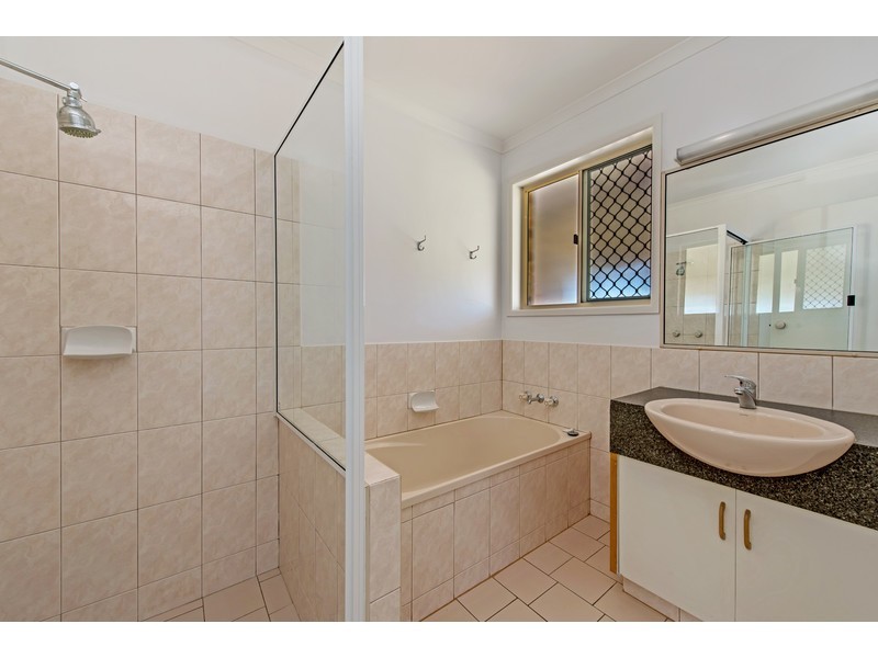 11 Todwana Court, Glenvale QLD 4350