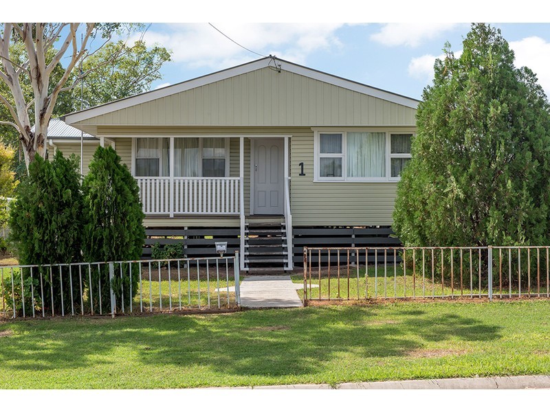 1 Queen Street, Kingsthorpe QLD 4400