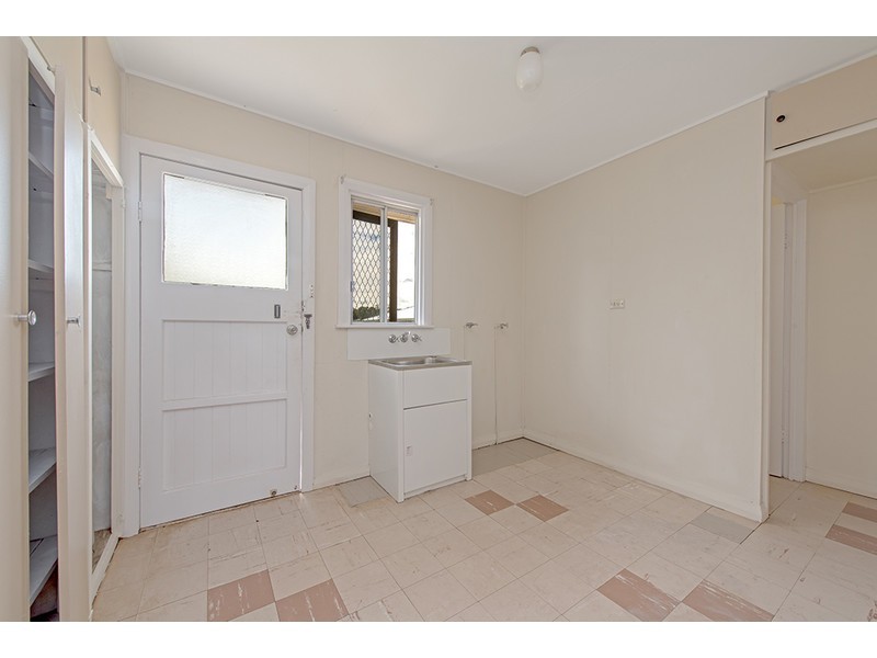 1 Queen Street, Kingsthorpe QLD 4400