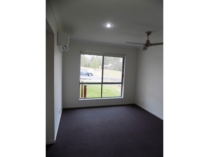 1/35 Cinnamon Drive, Glenvale QLD 4350