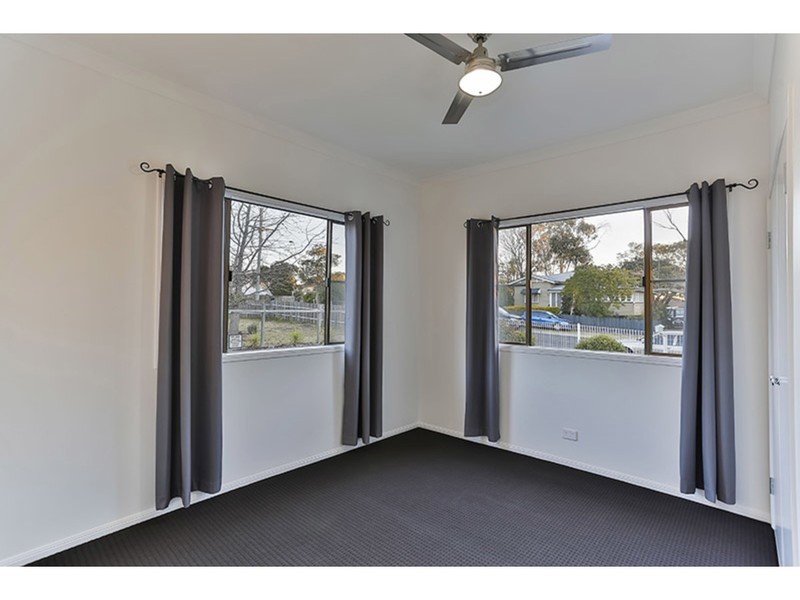 66 Gordon Avenue, Newtown QLD 4350