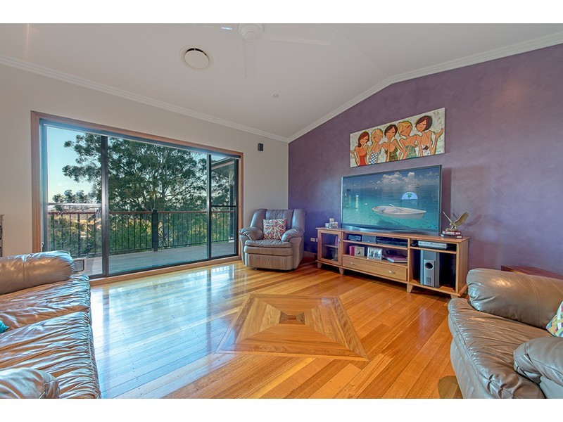 127 Reis Road, Highfields QLD 4352