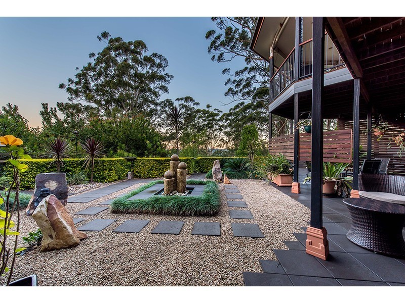 127 Reis Road, Highfields QLD 4352