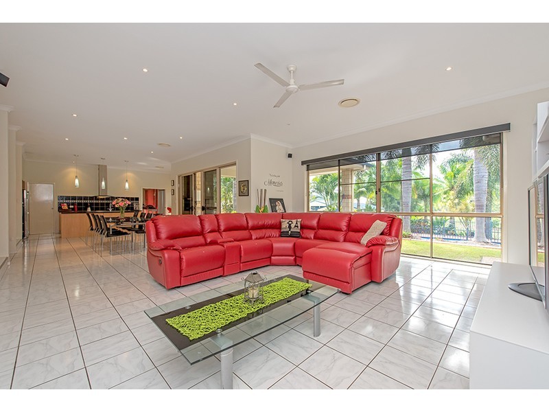 17-19 Sovereign Street, Karalee QLD 4306