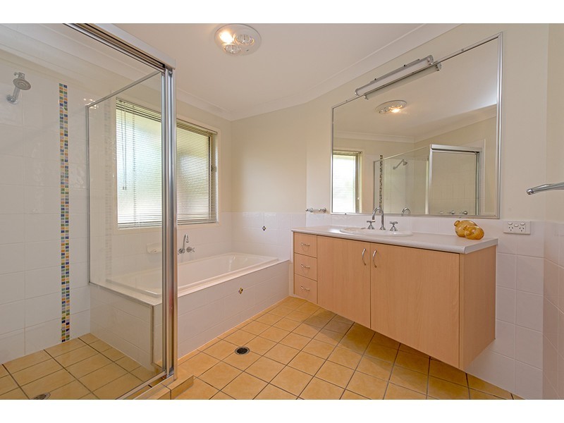 17-19 Sovereign Street, Karalee QLD 4306