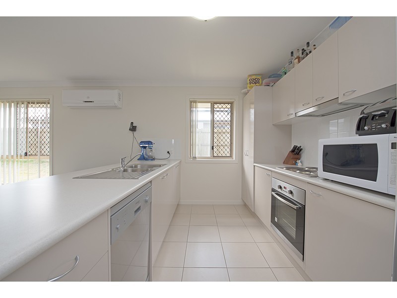 25 McIntosh Street, Westbrook QLD 4350