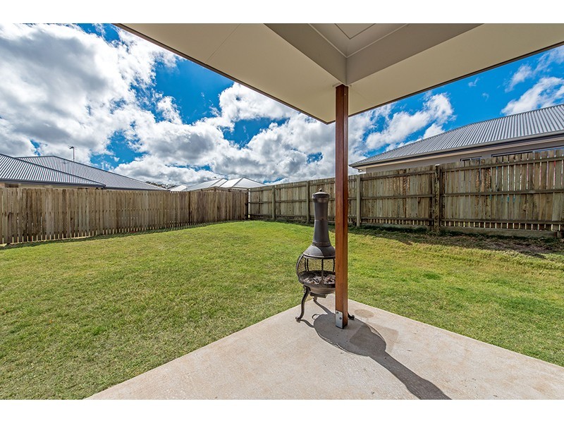 25 McIntosh Street, Westbrook QLD 4350