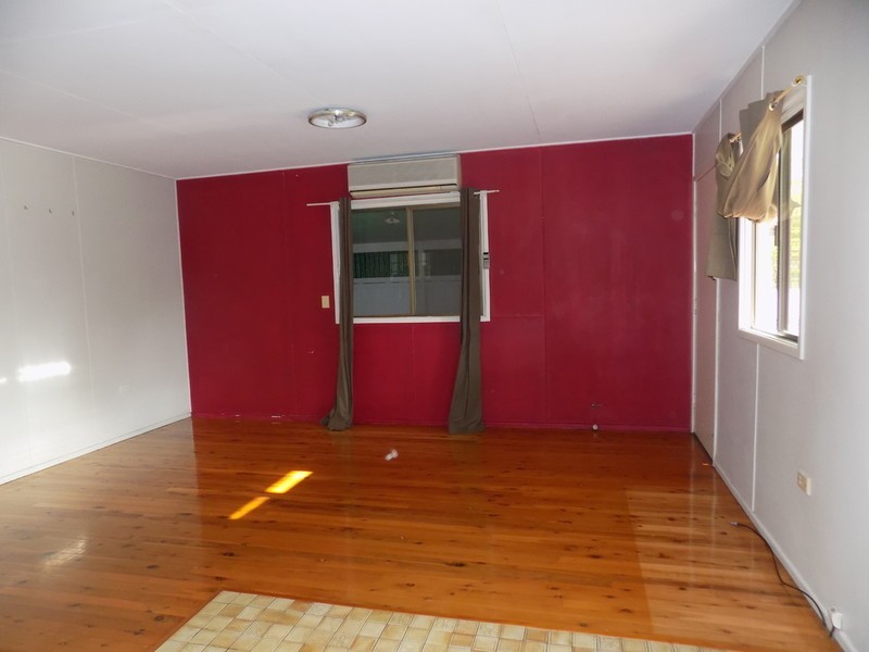 4 West Street, North Toowoomba QLD 4350