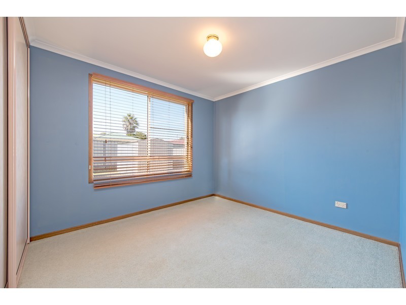 2 Silver Gum Court, Glenvale QLD 4350