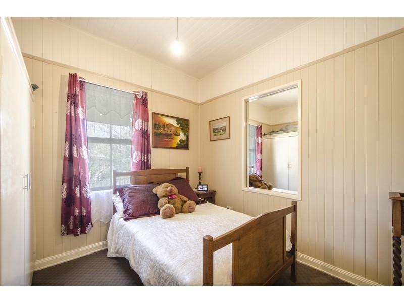 36 Christmas Street, North Toowoomba QLD 4350