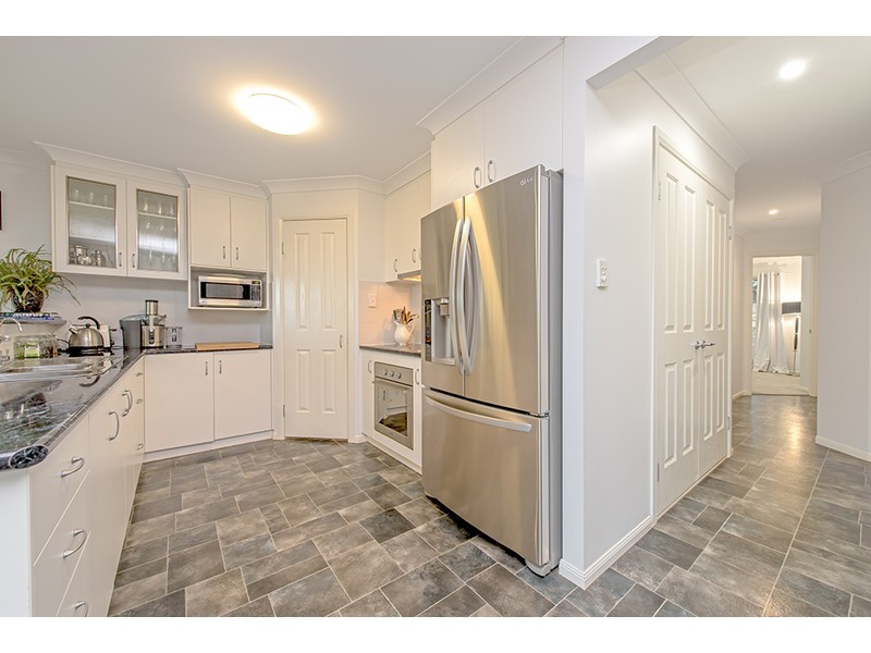 916 Blanchview Road, Silver Ridge QLD 4352