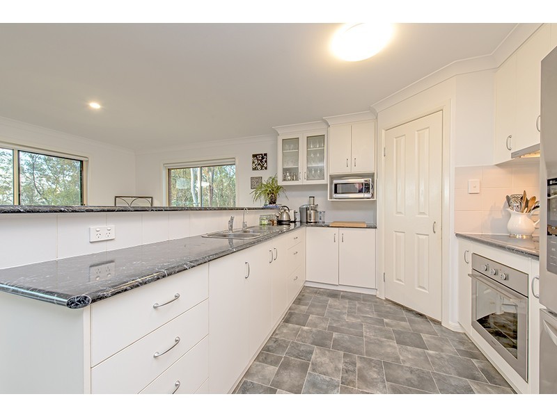 916 Blanchview Road, Silver Ridge QLD 4352