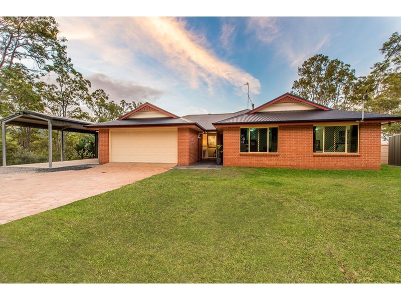 916 Blanchview Road, Silver Ridge QLD 4352