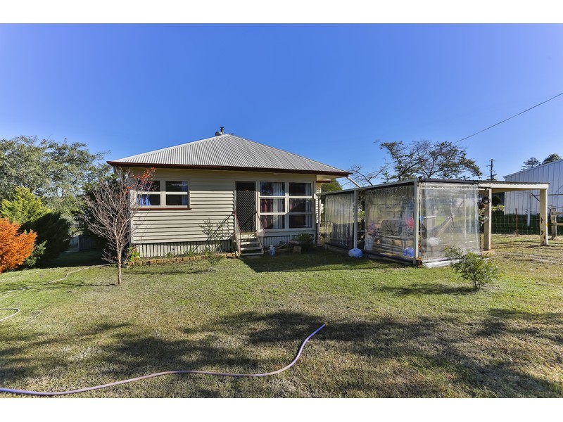 39 King Street, Goombungee QLD 4354