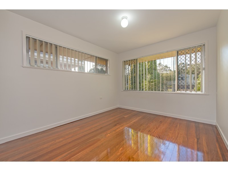 8 Geoffrey Street, Mount Lofty QLD 4350