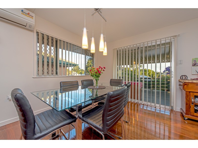 8 Geoffrey Street, Mount Lofty QLD 4350
