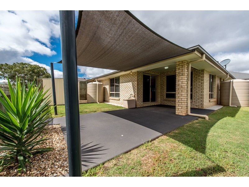 35 Sunset Drive, Glenvale QLD 4350