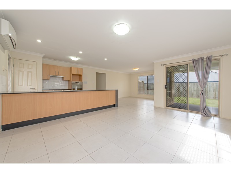 35 Sunset Drive, Glenvale QLD 4350
