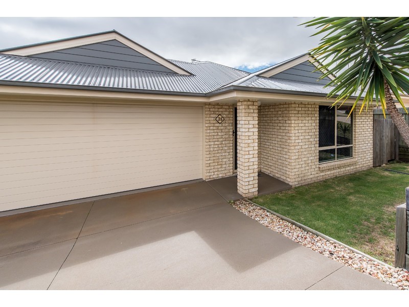 35 Sunset Drive, Glenvale QLD 4350