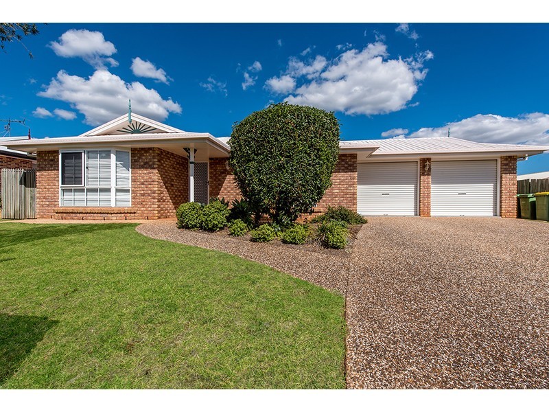 12 Connole Court, Kearneys Spring QLD 4350