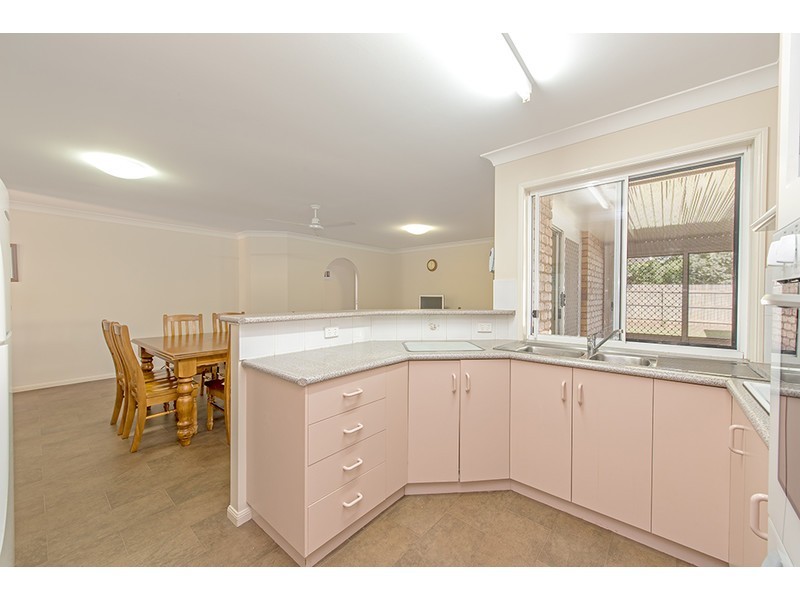 12 Connole Court, Kearneys Spring QLD 4350