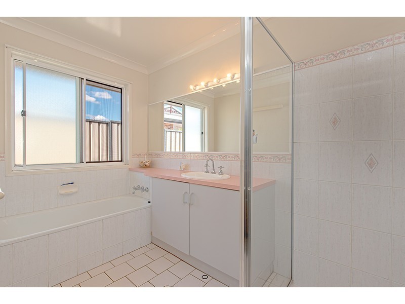 12 Connole Court, Kearneys Spring QLD 4350