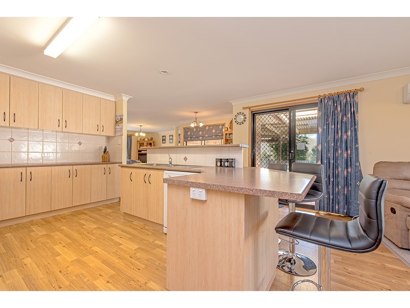 6 Amy Court, Westbrook QLD 4350