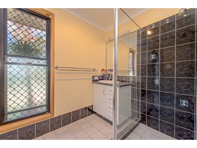 6 Amy Court, Westbrook QLD 4350