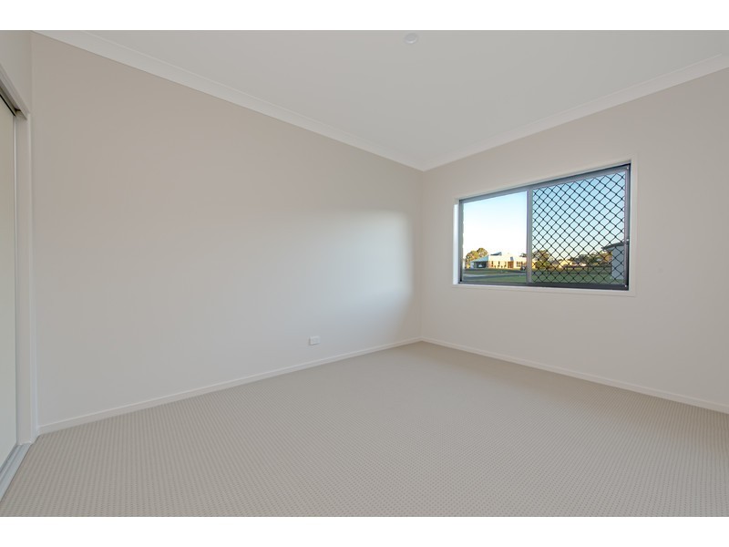 17 Kimdonn Drive, Withcott QLD 4352