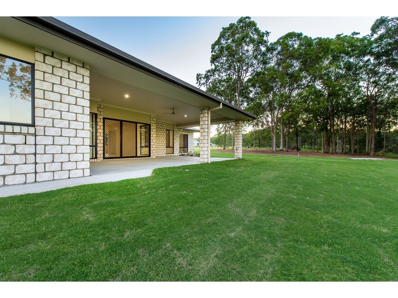 17 Kimdonn Drive, Withcott QLD 4352