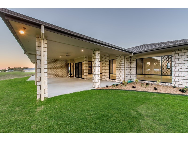 17 Kimdonn Drive, Withcott QLD 4352