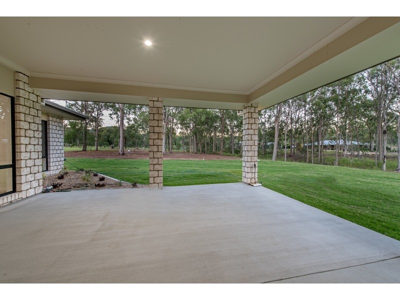 17 Kimdonn Drive, Withcott QLD 4352